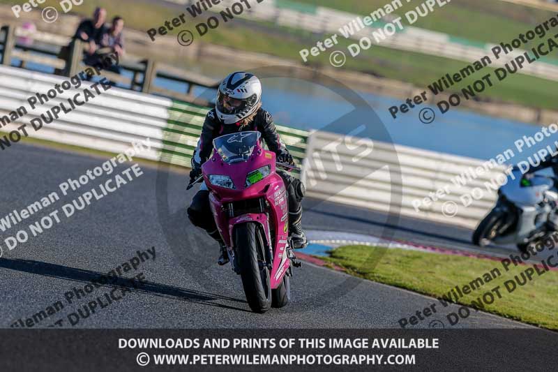 PJM Wedding Photography;enduro digital images;event digital images;eventdigitalimages;mallory park;mallory park photographs;mallory park trackday;mallory park trackday photographs;no limits trackdays;peter wileman photography;racing digital images;trackday digital images;trackday photos